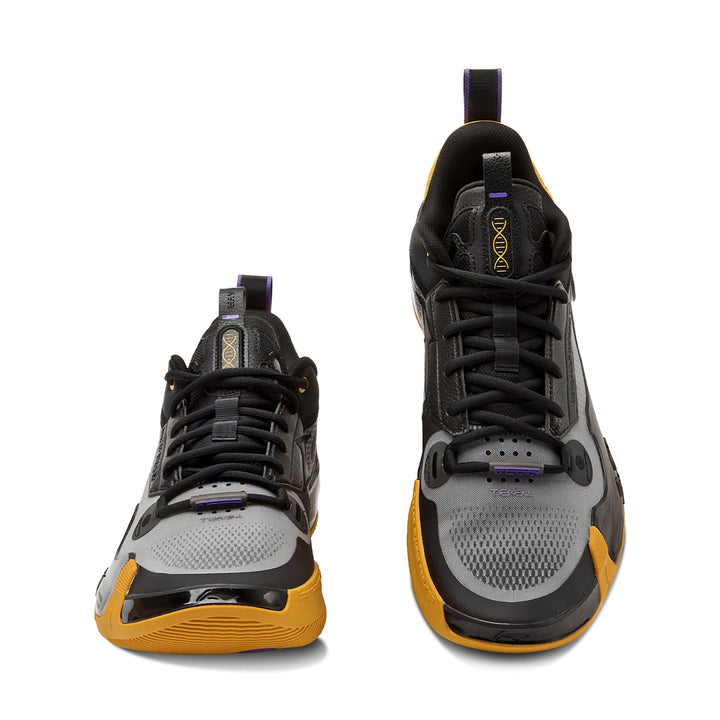 Way of Wade 10 Low "Away"